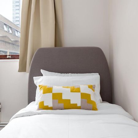 דירות לונדון Guestready - Lovely Ground Floor Duplex With Patio In Southbank מראה חיצוני תמונה