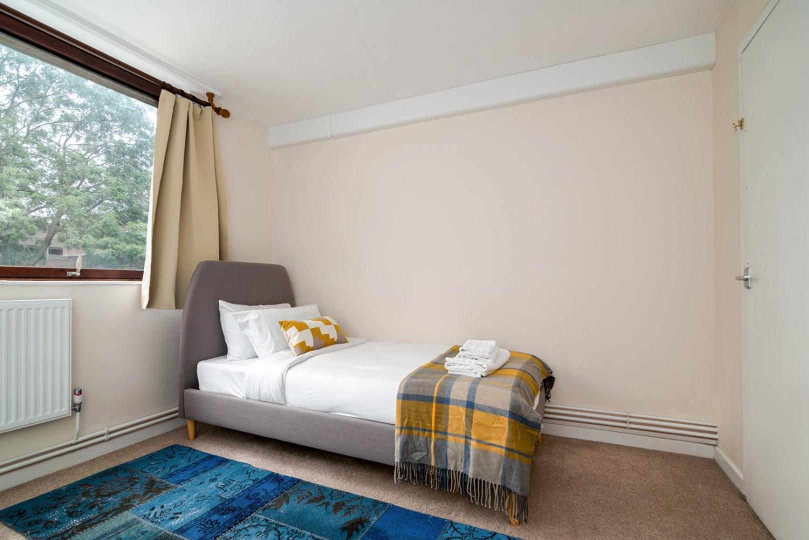 דירות לונדון Guestready - Lovely Ground Floor Duplex With Patio In Southbank מראה חיצוני תמונה