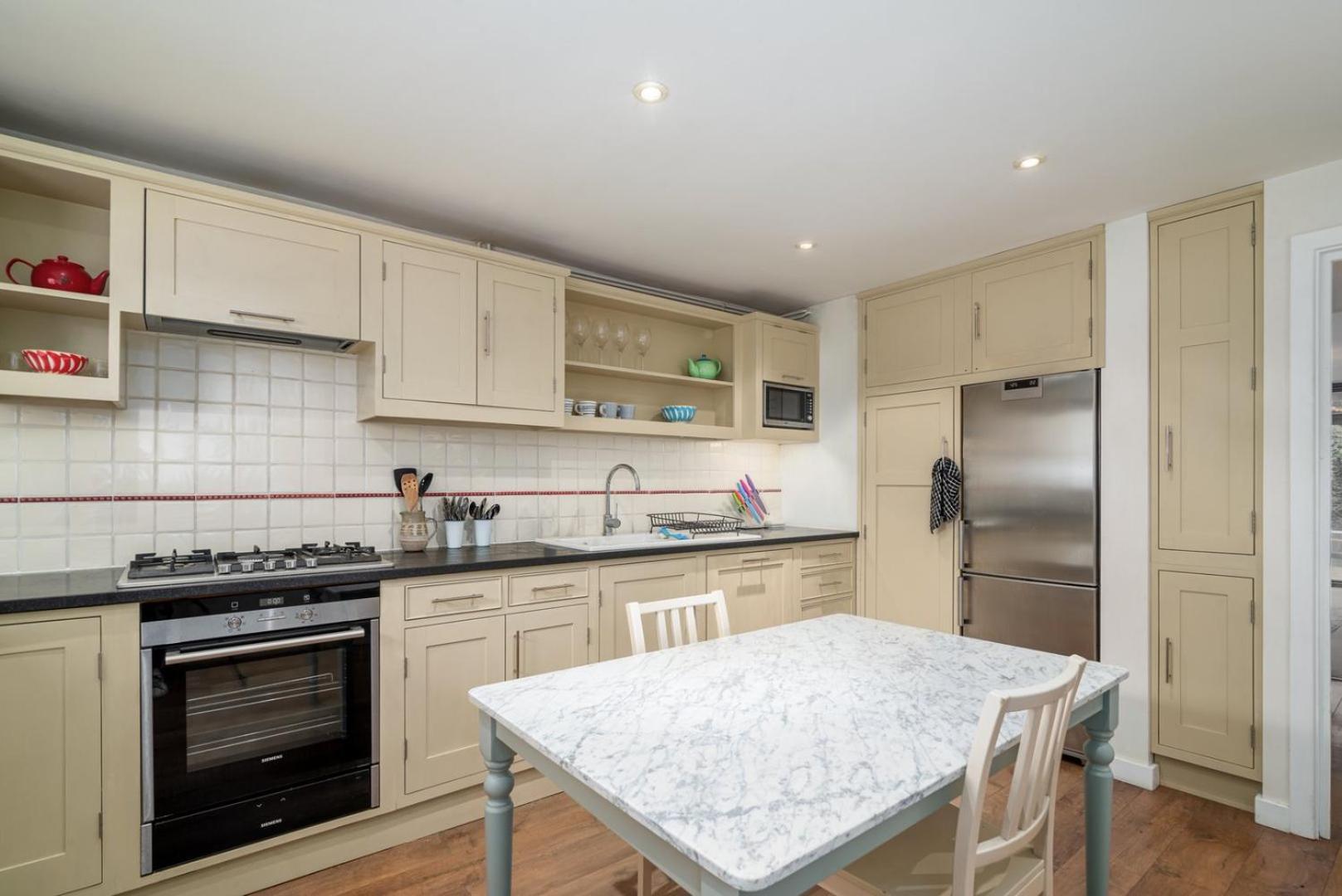 דירות לונדון Guestready - Lovely Ground Floor Duplex With Patio In Southbank מראה חיצוני תמונה