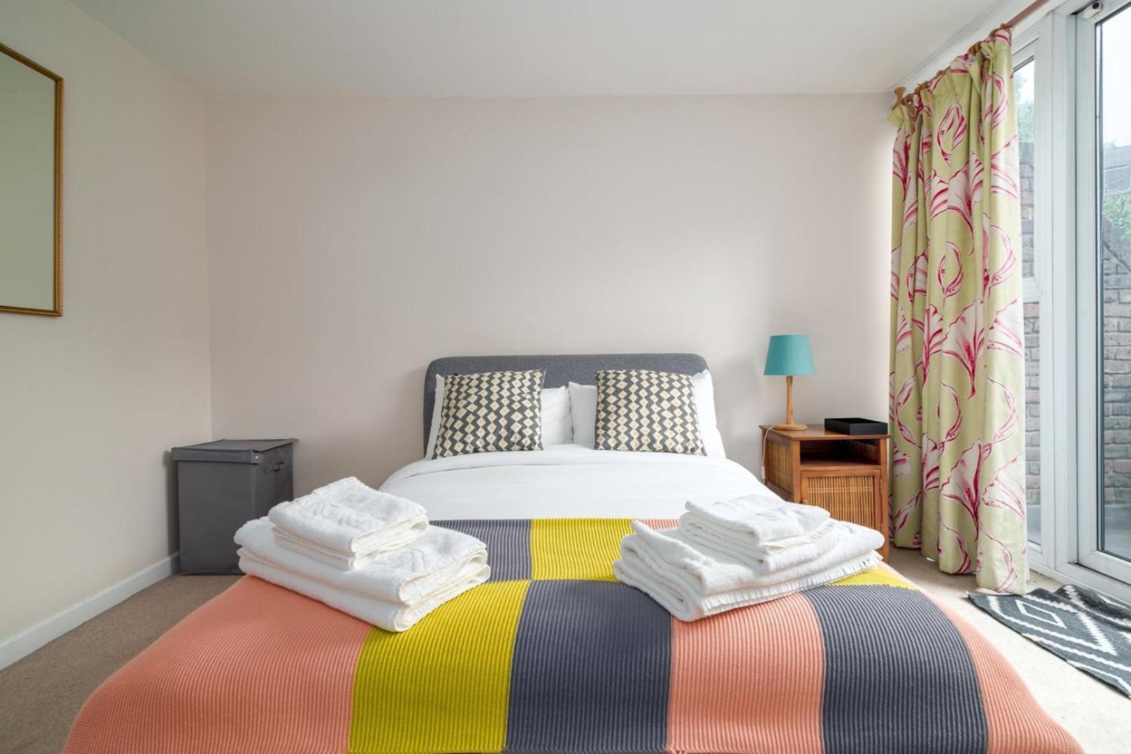 דירות לונדון Guestready - Lovely Ground Floor Duplex With Patio In Southbank מראה חיצוני תמונה